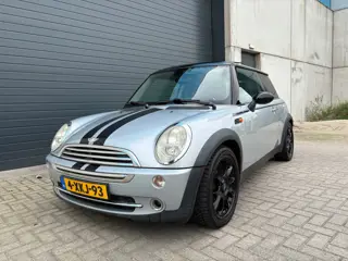 Foto 20 van Mini 1.6i Cooper Pepper AUT PANO PDC CLIMA