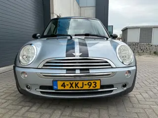Foto 17 van Mini 1.6i Cooper Pepper AUT PANO PDC CLIMA