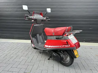 Foto 13 van Suzuki CP50 Retro Vintage scooter bromscooter bromfiets BJ 1985