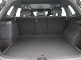 Foto 26 van Volkswagen Tayron 1.5 eHybrid R-Line Edition 272PK DSG Panoramadak, Trekhaak, Head-Up Display, Black