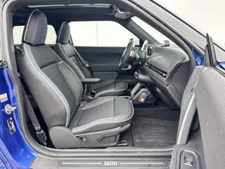 Foto 16 van MINI 3-Deurs Cooper SE Favoured M 54.2 kWh