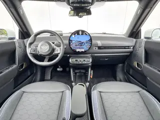 Foto 11 van MINI 3-Deurs Cooper SE Favoured M 54.2 kWh