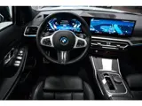Foto 25 van BMW 3-serie 320e M Sport|Open dak|Harman Kardon|Leder|NAP