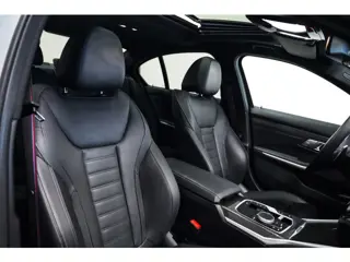 Foto 17 van BMW 3-serie 320e M Sport|Open dak|Harman Kardon|Leder|NAP