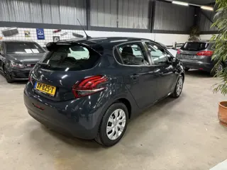 Foto 15 van Peugeot 208 1.2 PureTech Blue Lease Active // Airco // Cruise