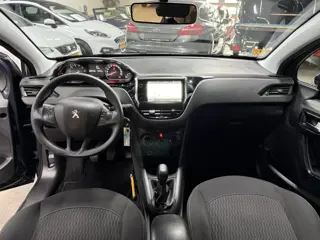 Foto 20 van Peugeot 208 1.2 PureTech Blue Lease Active // Airco // Cruise