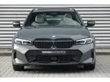 Foto 30 van BMW 3 Serie Touring 330e M-Sport Pro | Panodak | Trekhaak | H&K | HUD | Carbon | Memory | ACC |