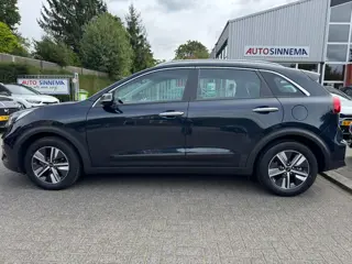 Foto 14 van Kia Niro 1.6 GDi Hybrid DynamicLine | Adaptive Cruise Control | Navi |Carplay |