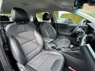 Foto 11 van Kia Niro 1.6 GDi Hybrid DynamicLine | Adaptive Cruise Control | Navi |Carplay |