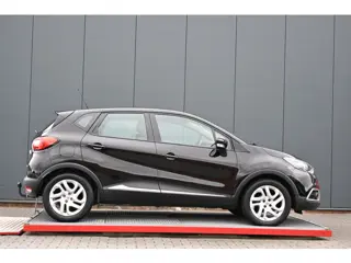 Foto 20 van Renault Captur 0.9 TCe Dynamique trekhaak (bj 2014)