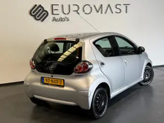 Foto 15 van Toyota Aygo 1.0-12V Comfort Airco Elektrische Ramen Nieuwe Apk