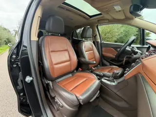 Foto 13 van Opel Mokka 1.4 T Cosmo Automaat 5DRS Leder Navi Clima Stoelverwarming Stuur verwarming Perfect onder