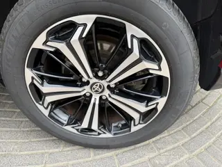 Foto 13 van Toyota RAV4 2.5 Plug-in Hybrid AWD Bi-Tone Plus (bj 2021)