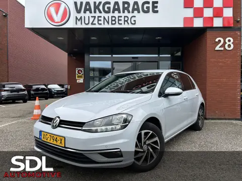 Volkswagen Golf 1.0 TSI Comfortline Business // LED // NAVI + CARPLAY // ADAPTIVE CRUISE // CLIMA //