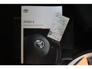Foto 11 van Toyota Aygo X 1.0 VVT-i MT | 5 DRS | AIRCO | ADAP CRUISE | LANE-ASSIST | START / STOP |