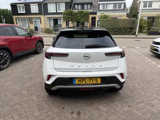 Foto 14 van Opel Mokka 1.2 Turbo Ultimate Automaat/Massage stoel/Camera/Stoelverwarming.