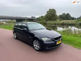 Foto 21 van BMW 3-serie Touring 320i |Luxe|NW APK|