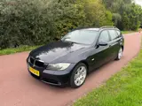 Foto 22 van BMW 3-serie Touring 320i |Luxe|NW APK|