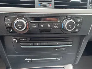 Foto 20 van BMW 3-serie Touring 320i |Luxe|NW APK|