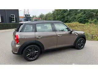 Foto 19 van Mini Countryman 1.6 Cooper S AUTOMAAT APPLE-CARPLAY PANORAMDAK NAVI XENON 17"LM