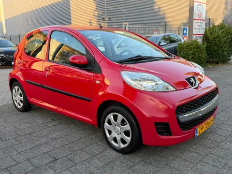 Peugeot 107 1.0-12V XS| NAP | Airco | Nieuwe APK