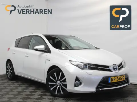 Toyota Auris 1.8 Hybrid Executive CLIMATE | CAMERA | NAVI | LMV17 | CRUISE | AFNBTREKHAAK | PANODAK 