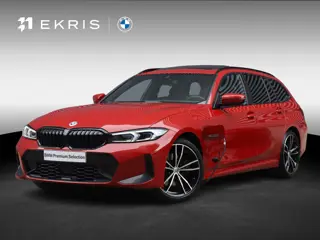 BMW 3-serie Touring Touring 330e | M Sportpakket | Panodak | Head-Up | Trekhaak | Elektr. Stoelen | 