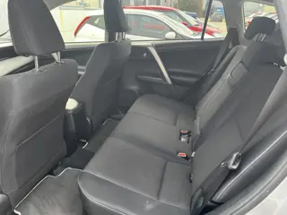 Foto 19 van Toyota RAV4 2.5 Hybrid AWD Dynamic Trekhaak Stoelverwarming Stuurverwarming Dodehoek detectie