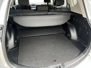 Foto 11 van Toyota RAV4 2.5 Hybrid AWD Dynamic Trekhaak Stoelverwarming Stuurverwarming Dodehoek detectie