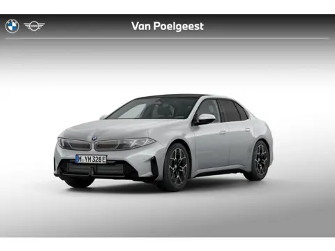 BMW i3 Sedan 50 xDrive First Edition | M Sportpakket | Innovation Pack | Trekhaak | Panoramadak
