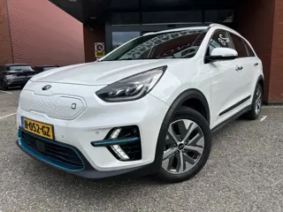 Foto 11 van Kia e-Niro ExecutiveLine 64 kWh // FULL LED // NAVI + CARPLAY // LEDER // MEMORY SEAT // PDC V+A //