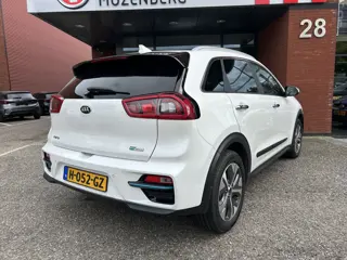 Foto 20 van Kia e-Niro ExecutiveLine 64 kWh // FULL LED // NAVI + CARPLAY // LEDER // MEMORY SEAT // PDC V+A //