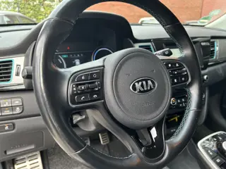 Foto 16 van Kia e-Niro ExecutiveLine 64 kWh // FULL LED // NAVI + CARPLAY // LEDER // MEMORY SEAT // PDC V+A //