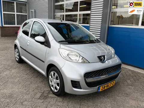 Peugeot 107 1.0-12V XS