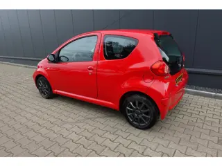 Foto 11 van Toyota Aygo 1.0-12V Access