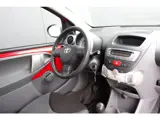 Foto 28 van Toyota Aygo 1.0-12V Access