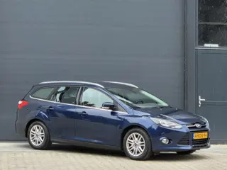 Foto 15 van Ford FOCUS Wagon 1.0 EcoB. Titanium storingsvrij nap bj 2013