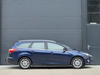 Foto 16 van Ford FOCUS Wagon 1.0 EcoB. Titanium storingsvrij nap bj 2013
