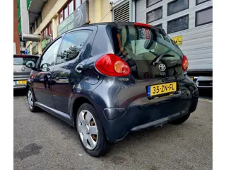 Foto 17 van Toyota Aygo 1.0-12V + 5drs Airco ElecRam Apk
