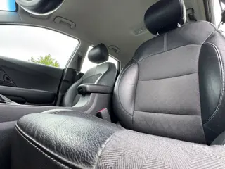 Foto 18 van Kia Niro 1.6 GDi Hybrid DynamicLine | All Season | Dealer onderhouden | Carplay |