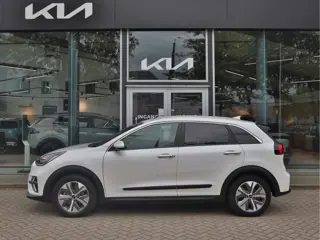 Foto 13 van Kia e-Niro ExecutiveLine 64 kWh | Leder | Memory | JBL | Schuifdak | Stoelventilatie | All-Season |