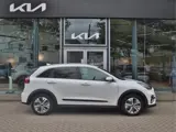 Foto 26 van Kia e-Niro ExecutiveLine 64 kWh | Leder | Memory | JBL | Schuifdak | Stoelventilatie | All-Season |