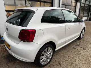 Foto 17 van Volkswagen Polo 1.2 Life *Clima*PDC*Cruise*Pano*Led*