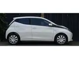 Foto 27 van Toyota Aygo 1.0 VVT-i x-play 2017 AIRCO/PARKEERCAMERA/5-DEURS
