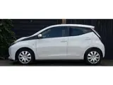 Foto 26 van Toyota Aygo 1.0 VVT-i x-play 2017 AIRCO/PARKEERCAMERA/5-DEURS