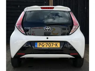 Foto 15 van Toyota Aygo 1.0 VVT-i x-play 2017 AIRCO/PARKEERCAMERA/5-DEURS