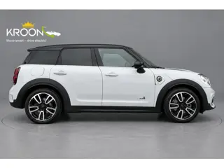 Foto 16 van MINI Countryman 1.5 Cooper SE ALL4 PHEV Chili JCW Panorama Head-Up