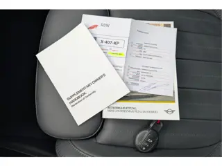 Foto 18 van MINI Countryman 1.5 Cooper SE ALL4 PHEV Chili JCW Panorama Head-Up