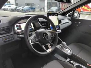 Foto 12 van Renault Captur 1.6 E-Tech full hybrid 145 Techno AUTOMAAT | CLIMATE | CARPLAY | CAMERA
