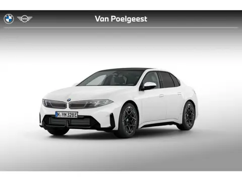 BMW i3 Sedan 50 xDrive First Edition | M Sportpakket | Innovation Pack | Trekhaak | Panoramadak